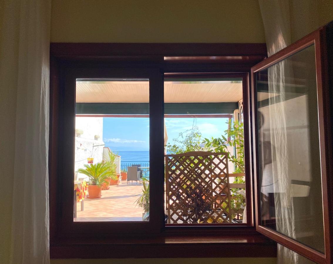 Apartments Mikros جيارديني ناكسوس المظهر الخارجي الصورة